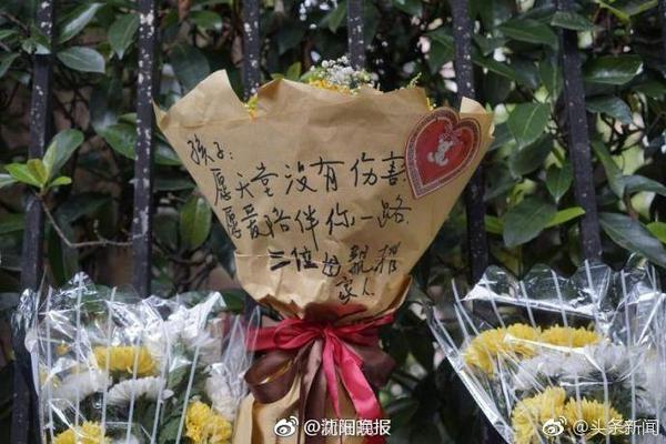 迪马：热那亚接近租借+买断签下科隆博，交易总价可达1000万欧